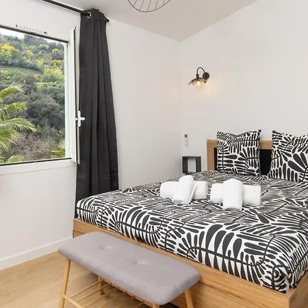 Acacias - Agreable Maison Mitoyenne - Jacuzzi - Parking Prive 芒通