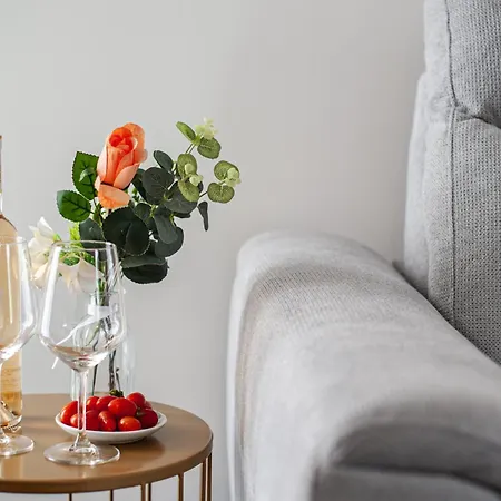 Acacias - Agreable Dans Maison - - Parking Prive *