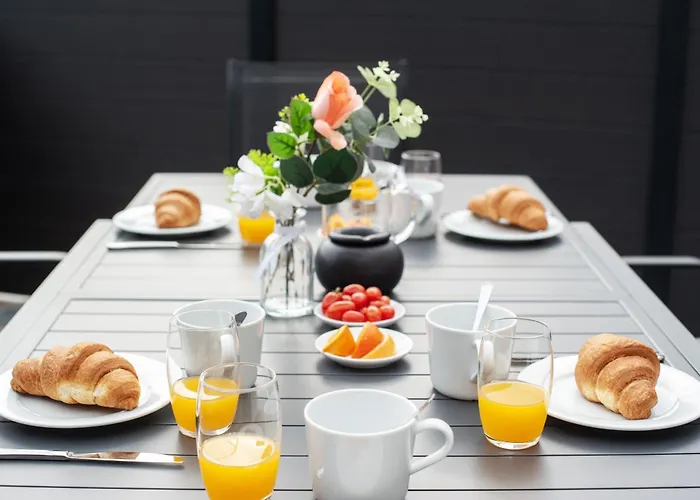 Acacias - Agreable Dans Maison - - Parking Prive Ferienhaus *