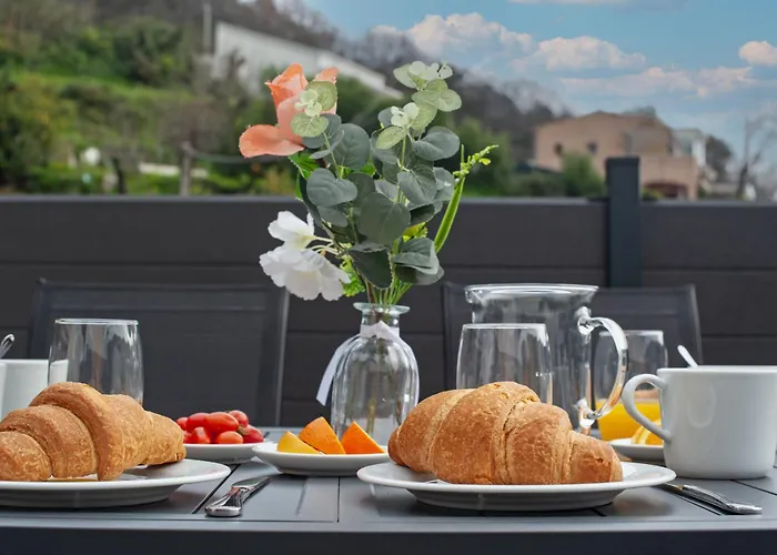 Ferienhaus Acacias - Agreable Dans Maison - - Parking Prive