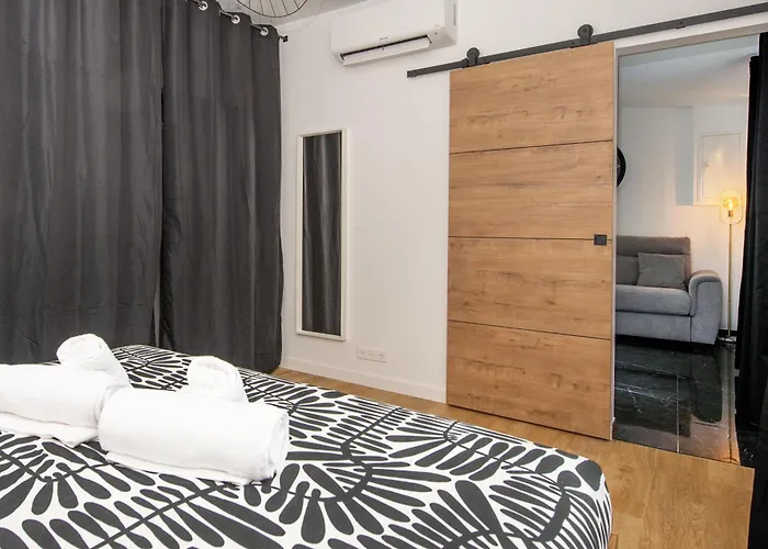 Acacias - Agreable Dans Maison - - Parking Prive * Menton